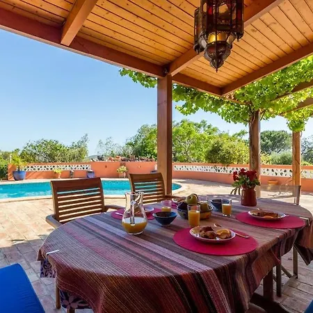 Quinta Tannamara Private Pool & Garden * ブルガウ
